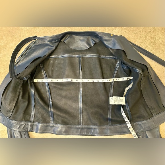 Cropped, indigo blue, perforated leather jacket - Picture 9 of 16